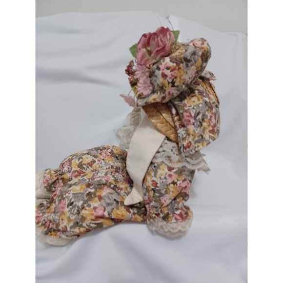 Vintage French Country Easter Bunny Shelf Sitter Susannah Sweetbonnet 17" - Picture 6 of 6